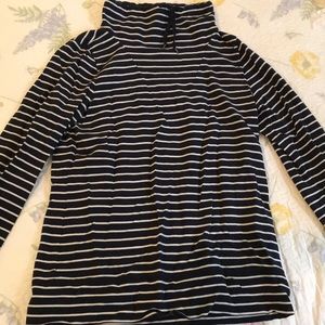 **NEVER WORN LLBEAN MOCK NECK**